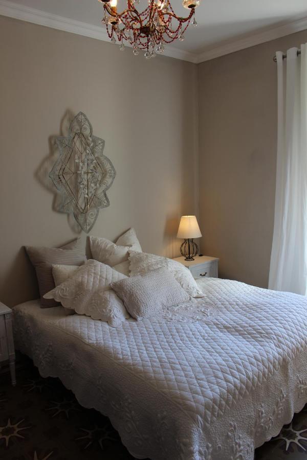 Les Romarins B&B, 10 Min D'Uzes, Piscine Et Grand Jardin, Table D'Hote Екстер'єр фото
